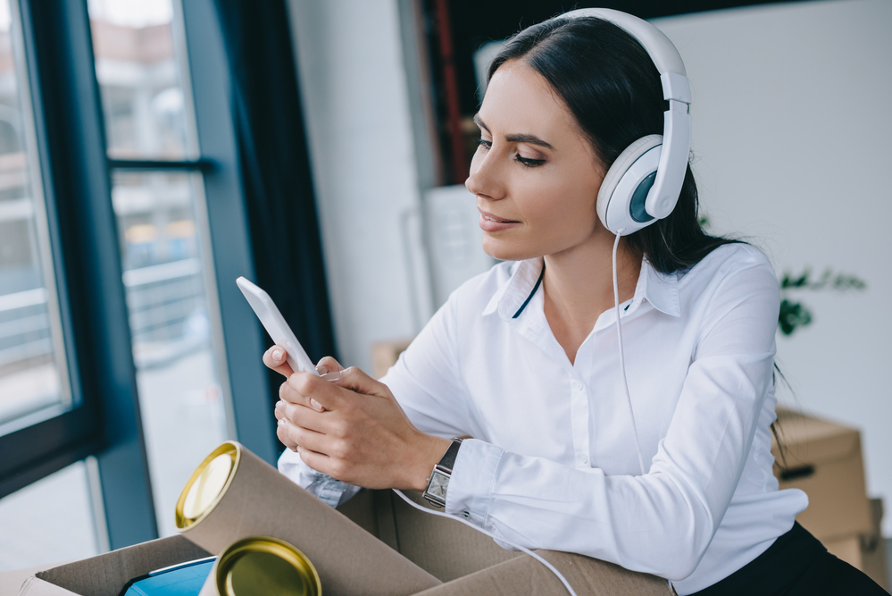 woman listen to radio